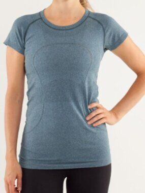 *RARE* Lululemon Run: Swiftly Tech Short Sleeve in Alberta Lake